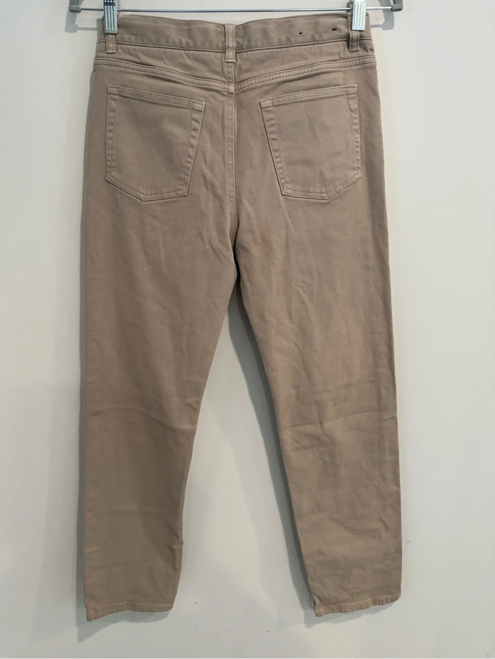 Vineyard Vines classic tan